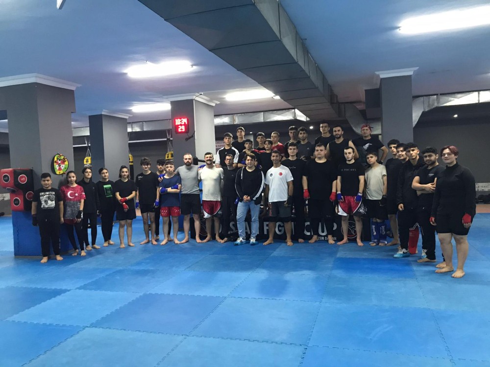 kick boks dunya sampiyonu ve milli takim bas antrenoru cemal dastan ile ozel roportaj